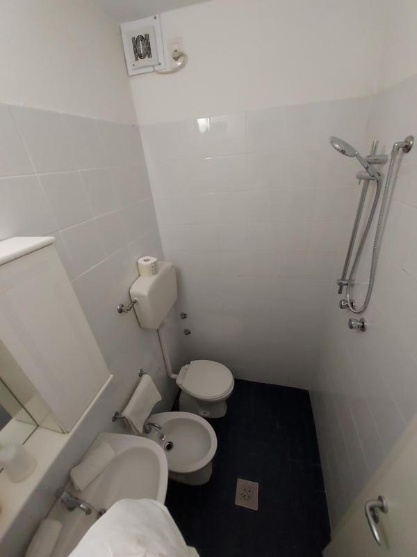 Double Room with Private External Bathroom image 2