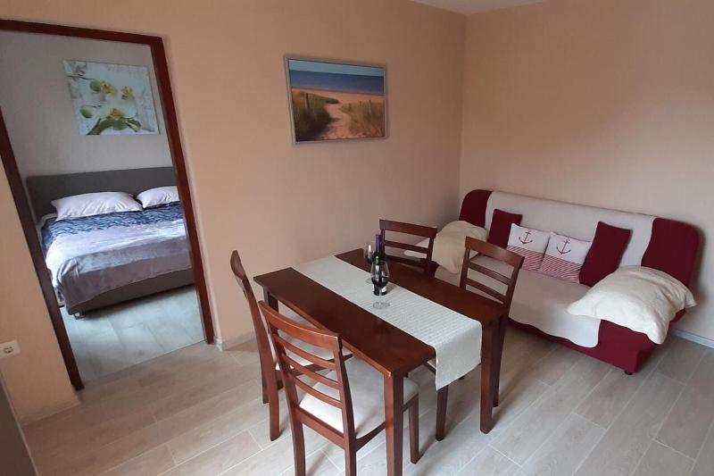 One-Bedroom Apartment with Terrace and Sea View image 2