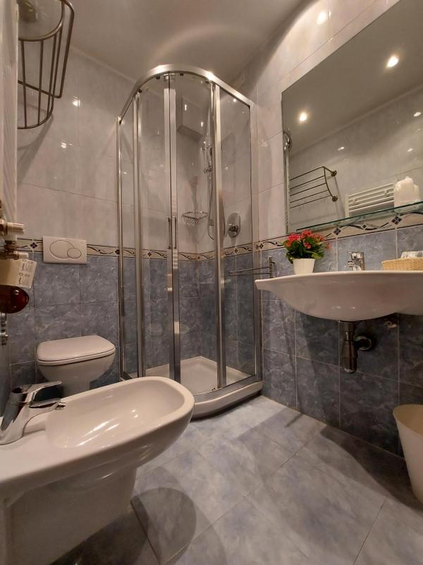 Quadruple Room image 2