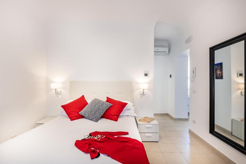 Superior Double Room image 4