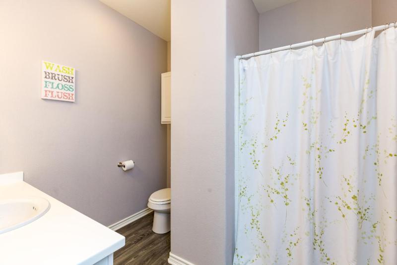 Three-Bedroom Villa image 2
