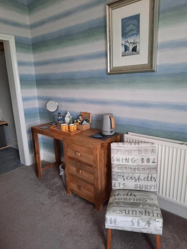King Room image 3