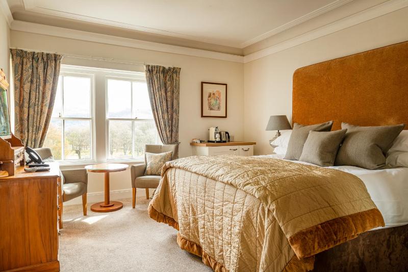 Master Bedroom image 1