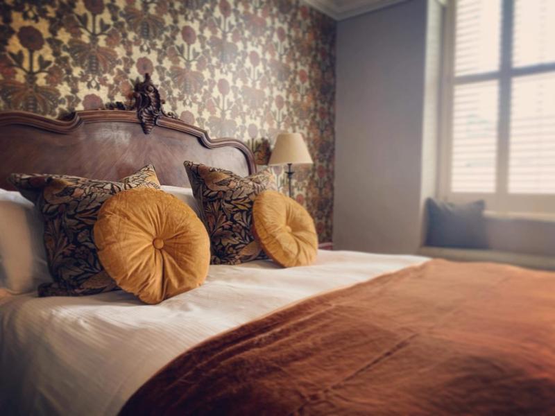 King Room image 2