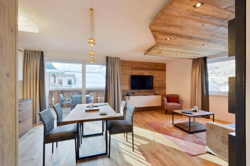 Apartment Medium image 1