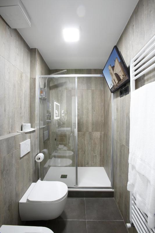 Junior Suite image 2