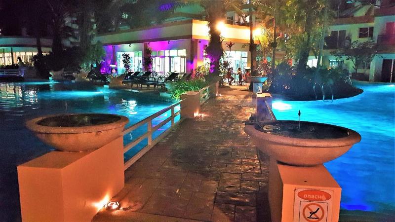 Park Lane Pattaya with large lagoon swimming pool - image 12