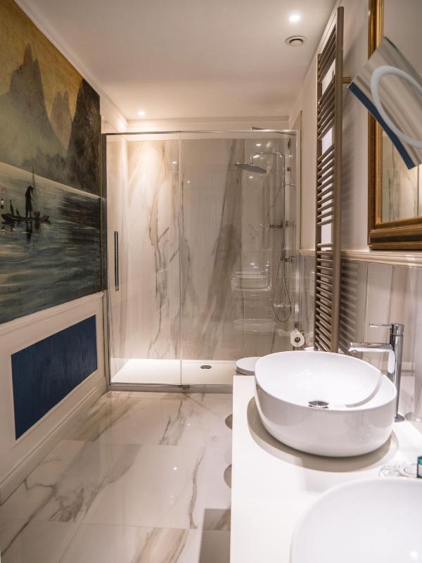 Imperial Suite with Grand Canal View image 2