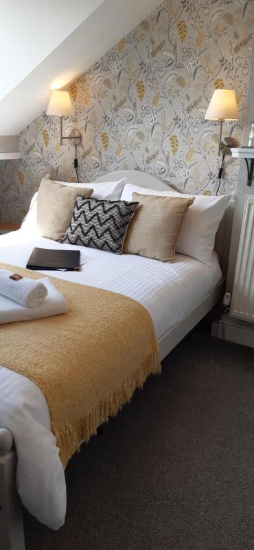 Double Room image 2