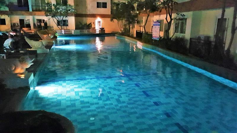 Park Lane studio apartment with swimming pool view Pattaya - image 22