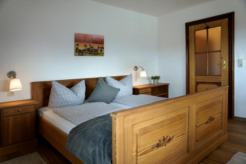 Double Room image 4
