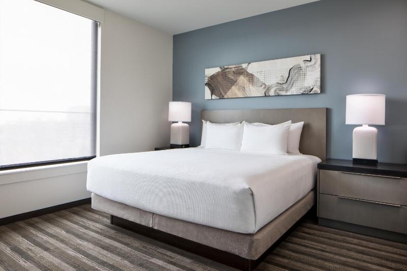 King Suite image 1