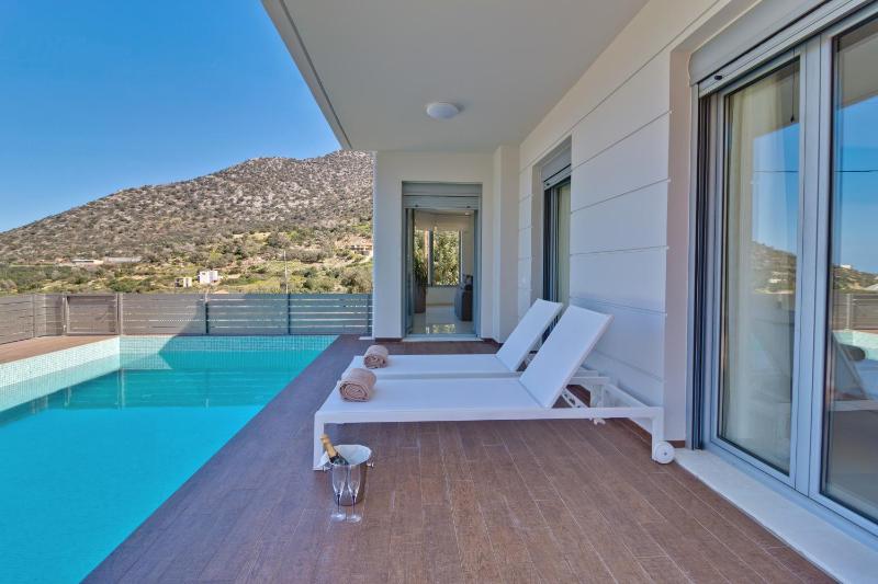 Asterios Villa - image 1