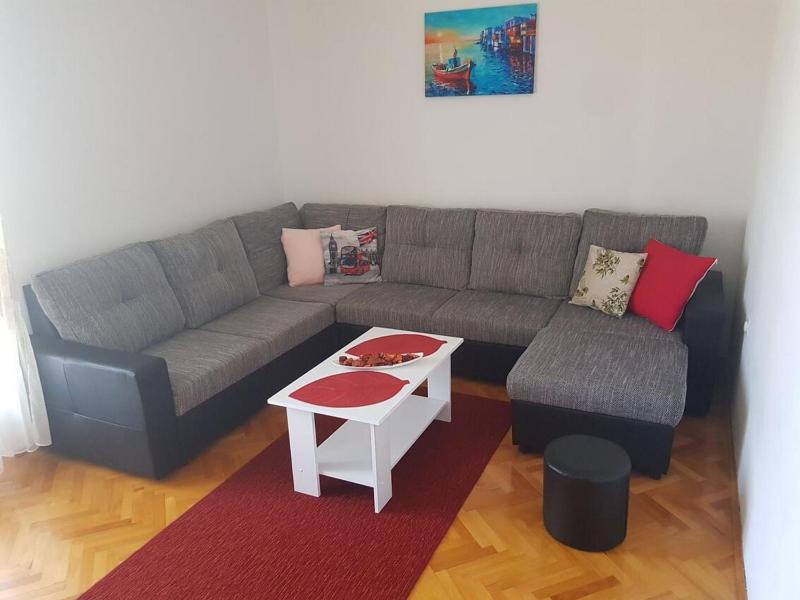 Two-Bedroom Apartment with Balcony and Sea View image 1