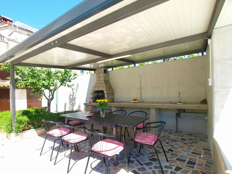 House Pula 2080 - image 50