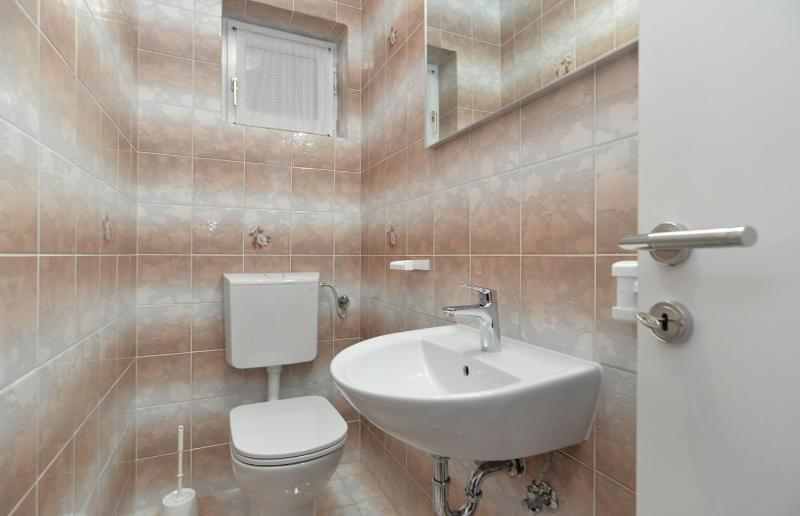 House Pula 2080 - image 16