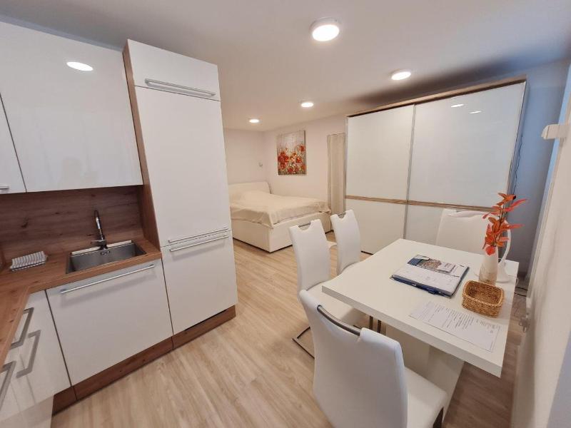 Studio Apartment Gea 2 Tour As Ljubljana - image 1