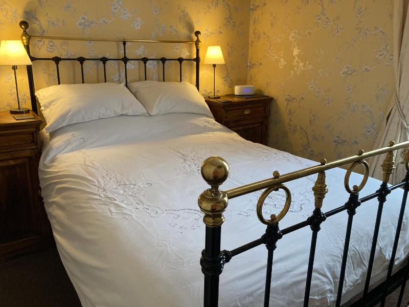 Whitecliff Guest House - image 29