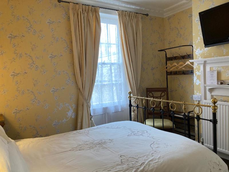 Whitecliff Guest House - image 27