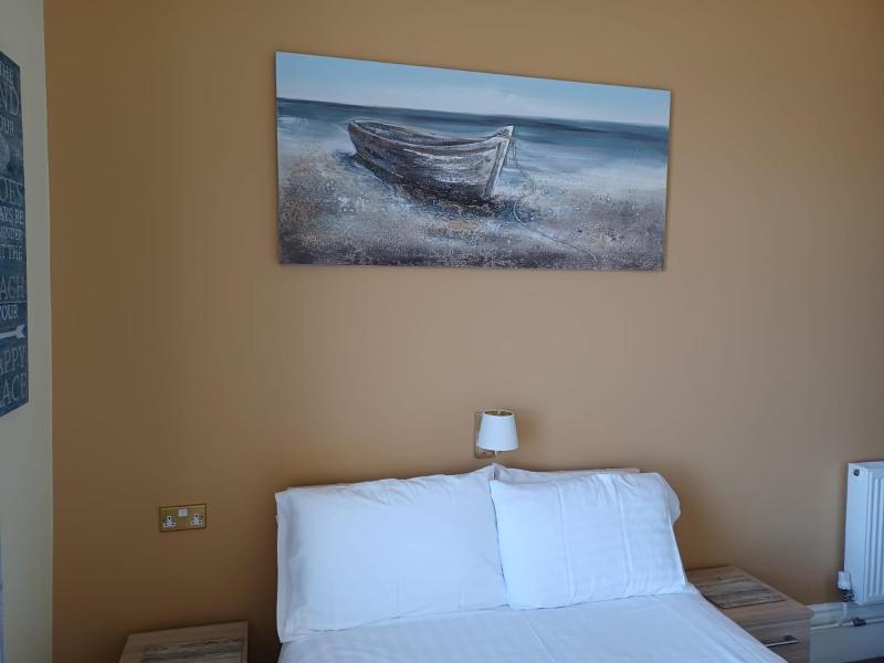 Double Room with Sea View image 3