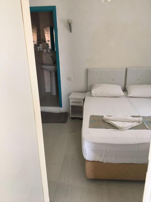 Hotel Nisa - image 11