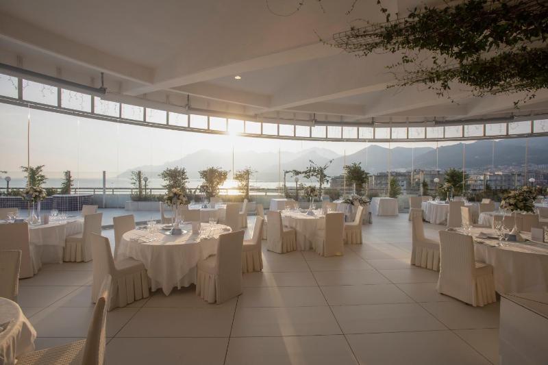 Grand Hotel Salerno - image 8