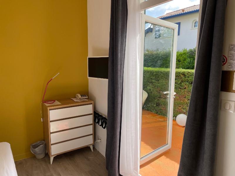 Hôtel Mirano - image 37