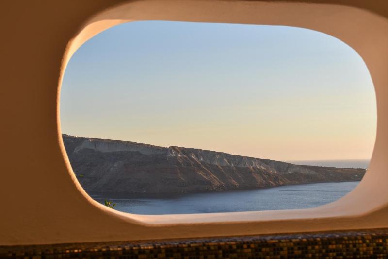 ArmonOia Luxury Caves - image 46