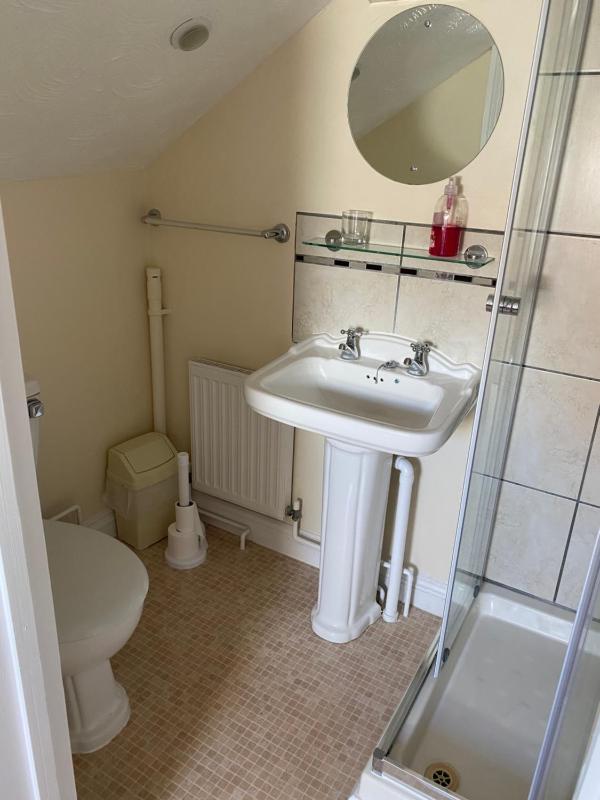 Single Room with Private Bathroom image 4
