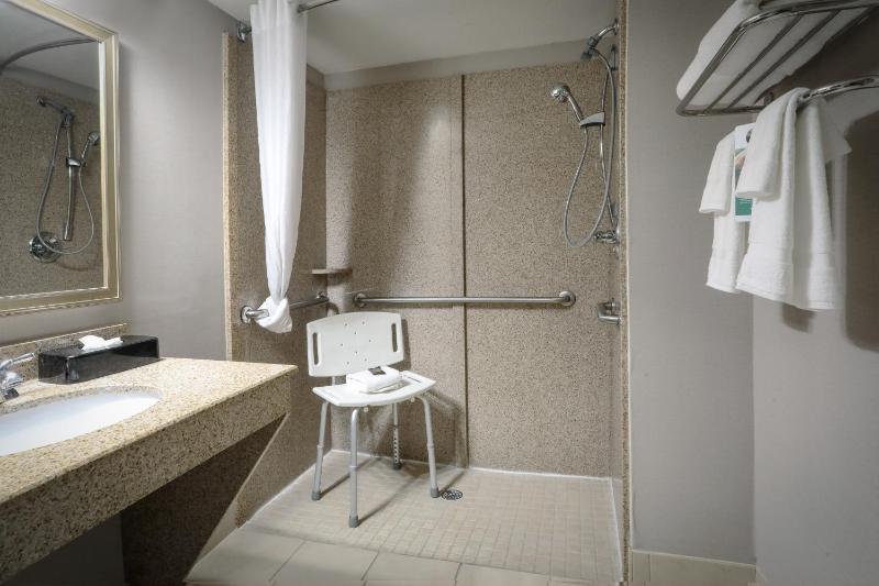 King Room - Disability Access/Non-Smoking image 2