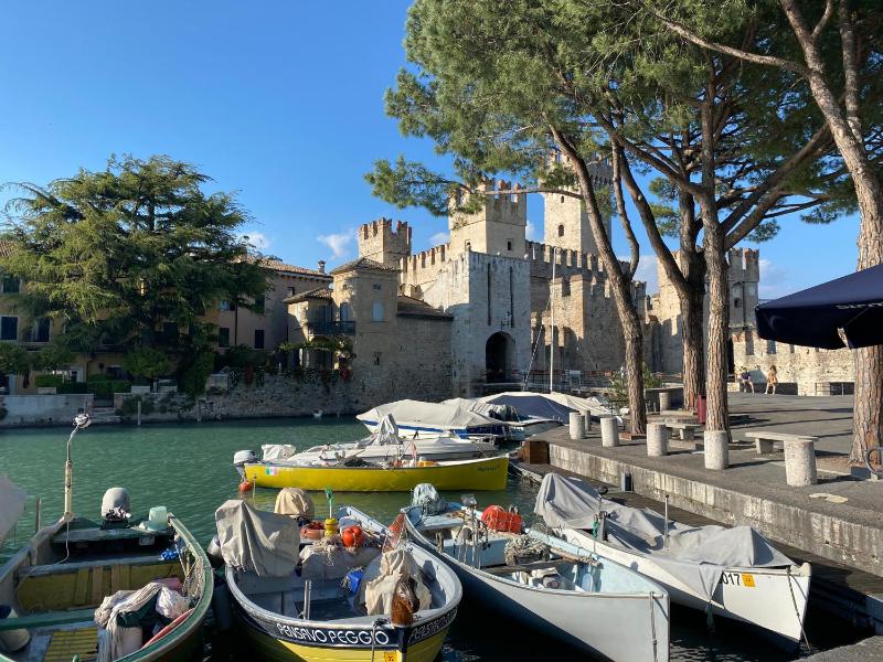 Plaza Lago di Garda Rooms - Rooftop Lakeview & Jacuzzi - image 7