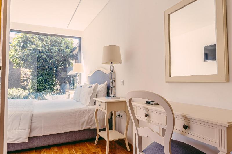 Double Room with Private Bathroom image 3