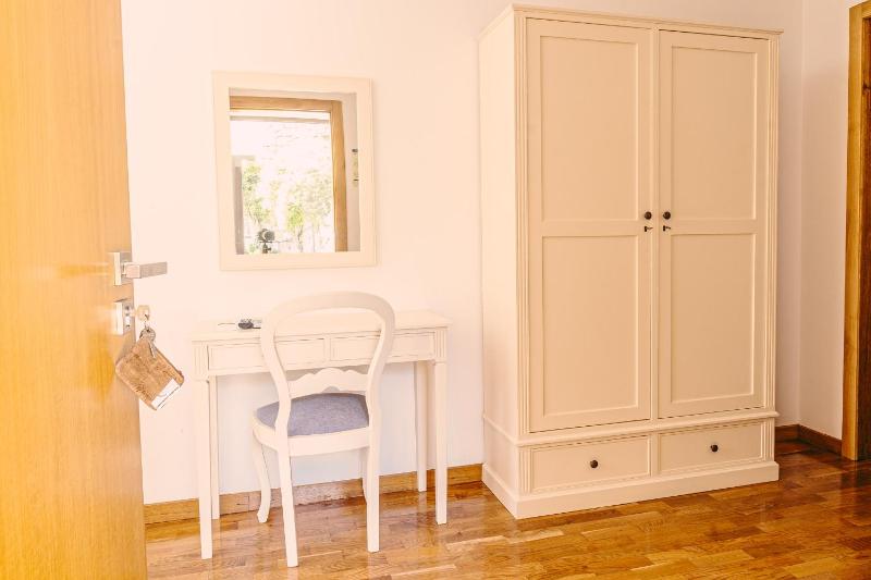Double Room with Private Bathroom image 4