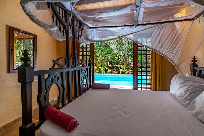 private pool cottage diani beach - image 2