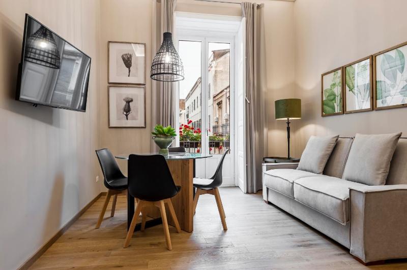 Ferrini Home - Rindone 6 - image 1
