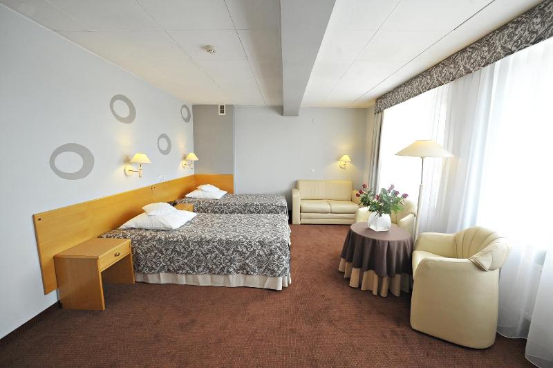 Deluxe Double Room image 2