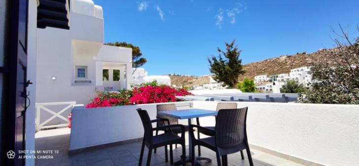 One Bedroom Apartment with Veranda image 2