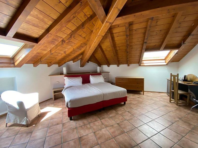 Attic Double Room image 2
