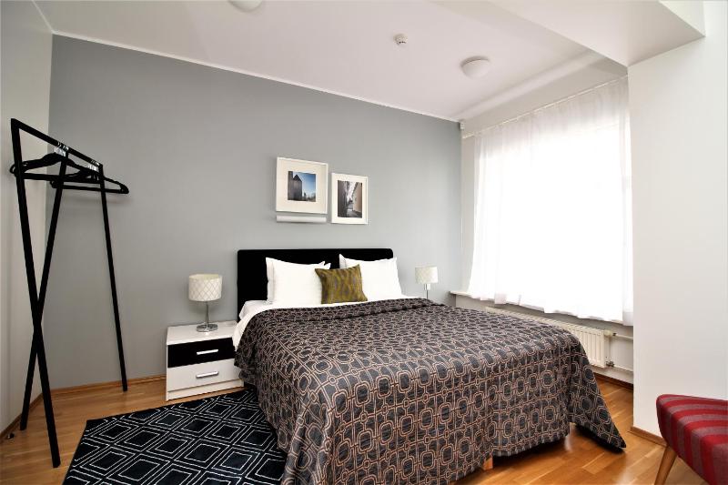 Two-Bedroom Apartment - Suur Karja 4  image 3