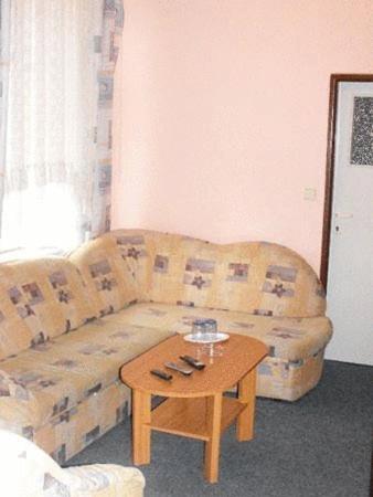 Apartment image 4