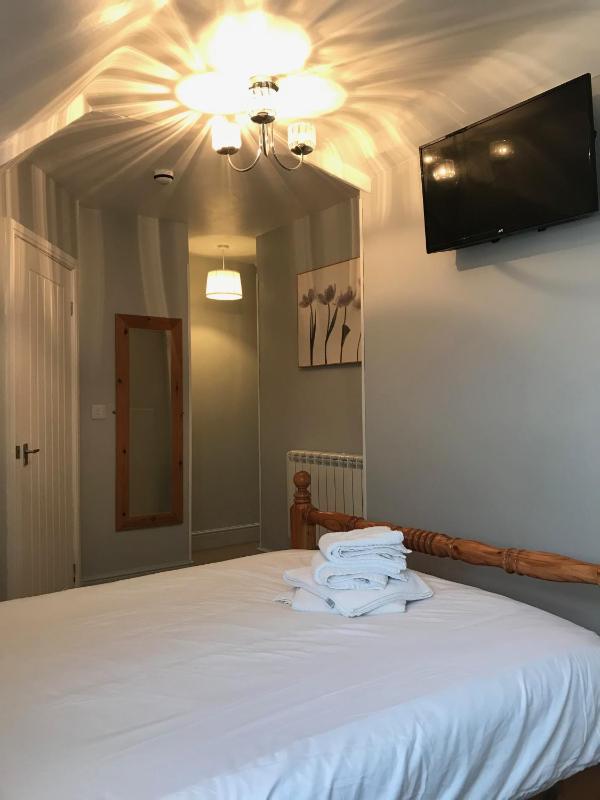 Deluxe Double Room image 2