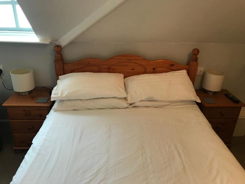 Deluxe Double Room image 4