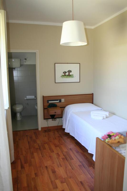 Economy Single Room image 1