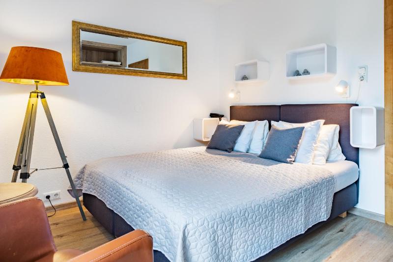Economy Double Room image 3