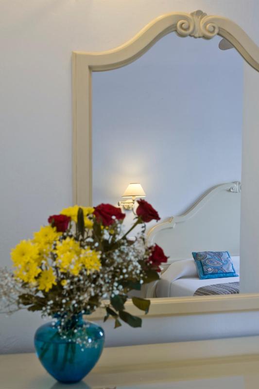 Superior Triple Room image 4