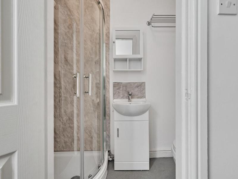 Deluxe Double Room image 2