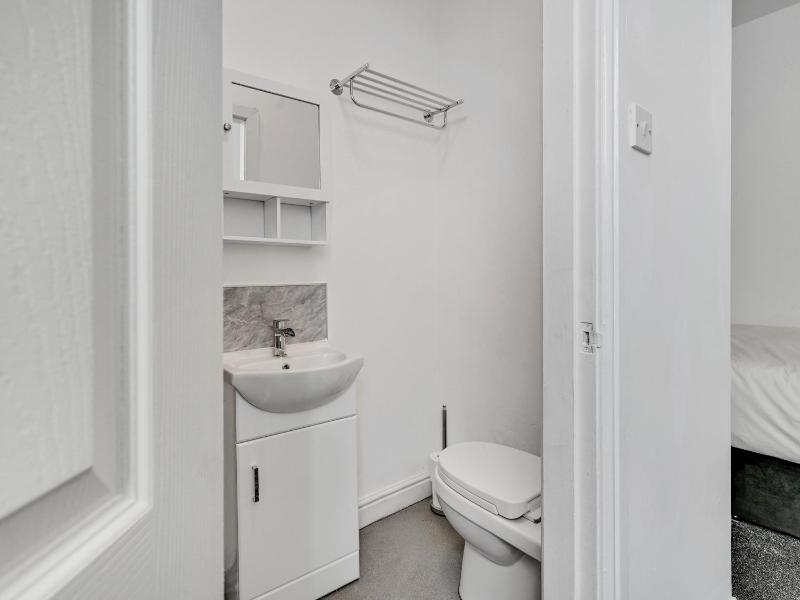 Deluxe Double Room image 3