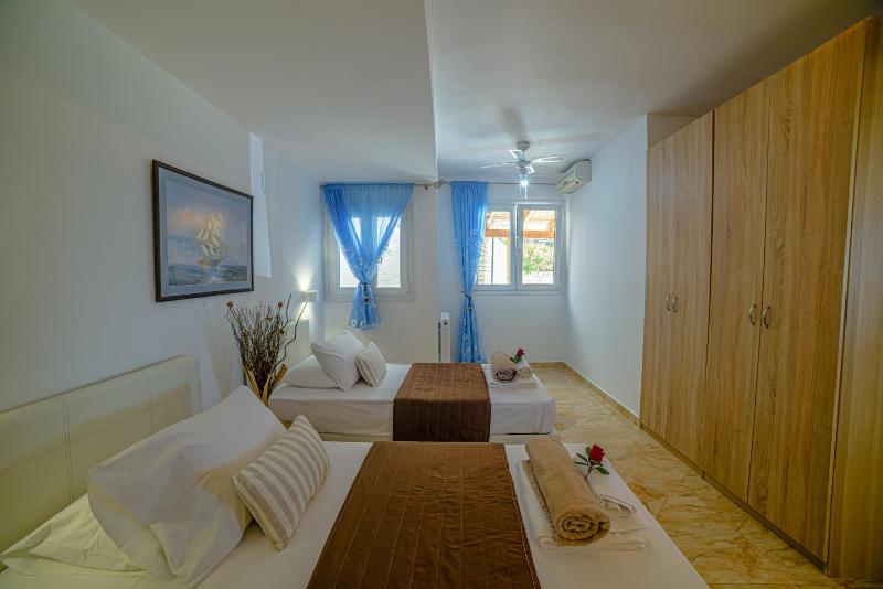 Villa Hera-The infinity blue - image 4
