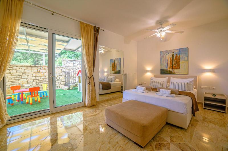 Villa Hera-The infinity blue - image 9