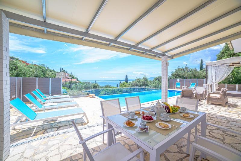 Villa Hera-The infinity blue - image 35